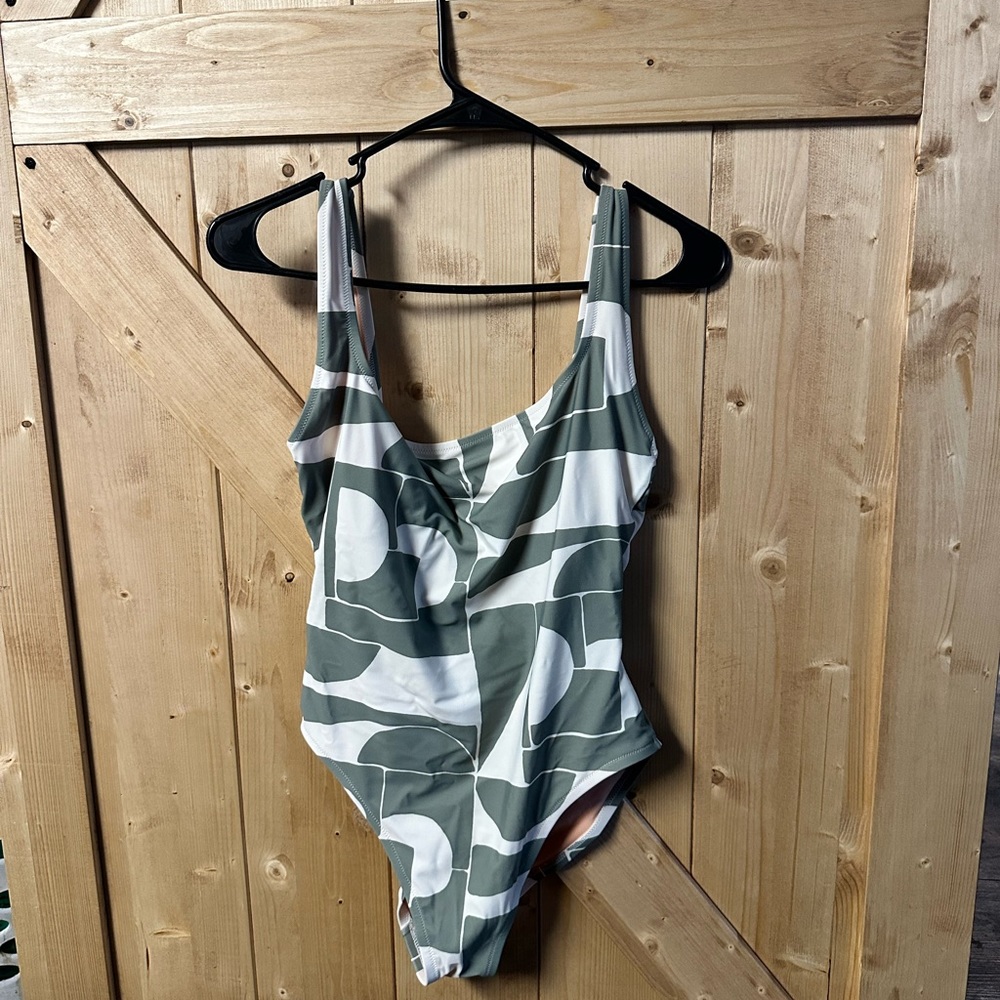 Women’s medium Madewell swim suit